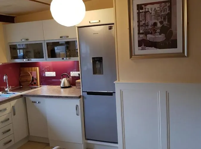 Edith Grove House * Килларни